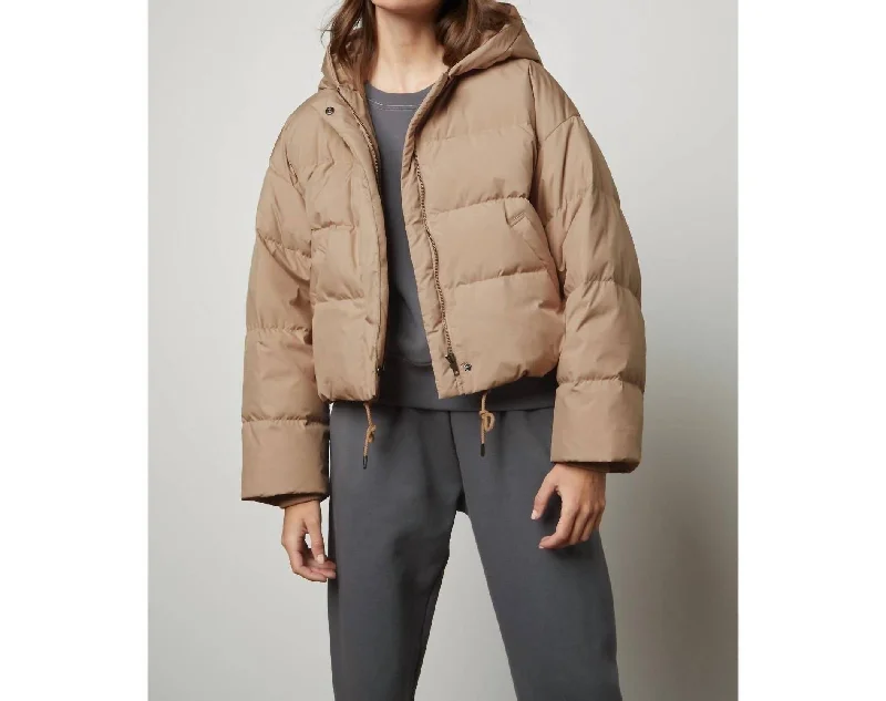 Raylin Cropped Puffer Jacket In Bisque